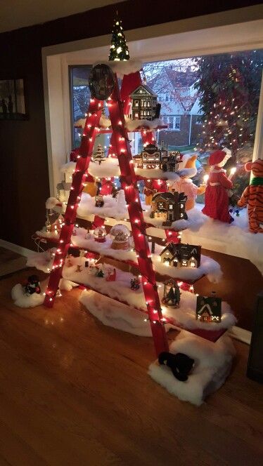 Red Ladder Display Christmas Displays